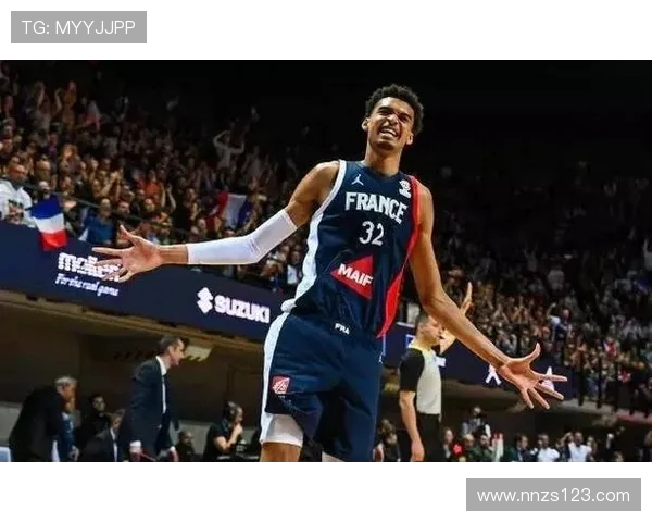 维克托·文班亚马：从篮球新星到未来NBA统治者的成长之路