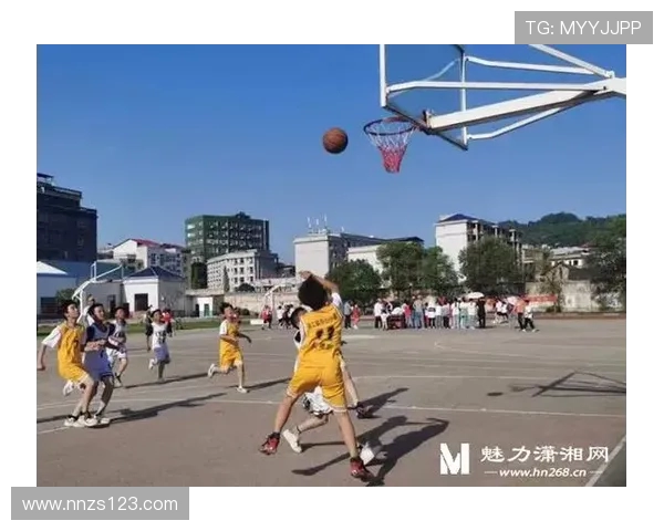 以篮球为中心探索竞技魅力与团队精神的新时代故事篇章盛放光彩吧