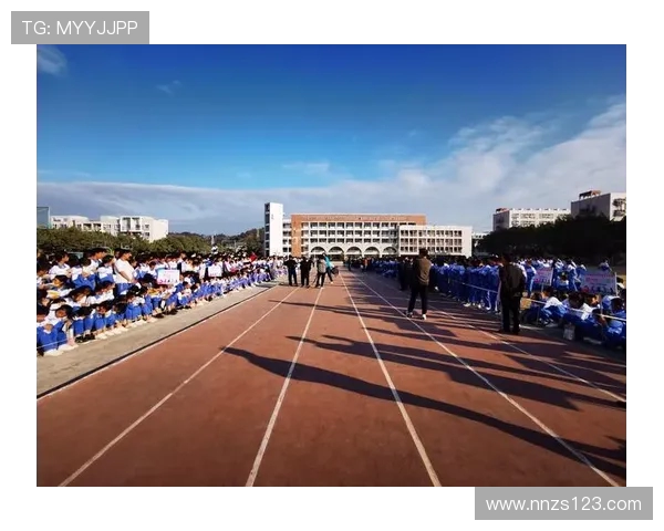 南京枫帆战队奋勇拼搏展现青春力量谱写荣耀征程新篇章