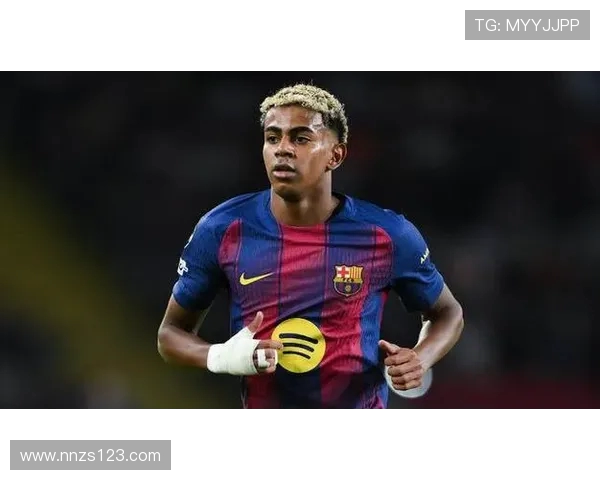 罗纳尔迪尼奥的传奇之路从天才少年到笑容征服世界的足球艺术家