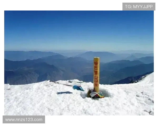 从零开始攀岩之路全攻略:掌握战术技巧与实战经验分享 从零开始攀岩之路全攻略:掌握战术技巧与实战经验分享