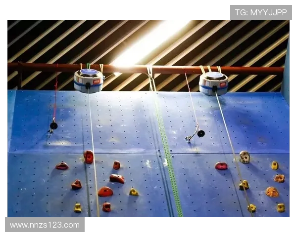 深圳攀岩队战术解析：如何在比赛中运用阵地战策略提升胜率